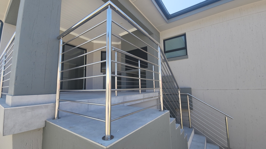 3 Bedroom Property for Sale in Monte Christo Western Cape